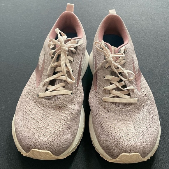 Brooks Women's Revel 4 Running Shoes size 9.5 - Picture 9 of 9